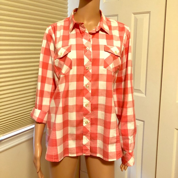Vineyard Vines Tops - Vineyard Vines Pink/White checkered Button Down